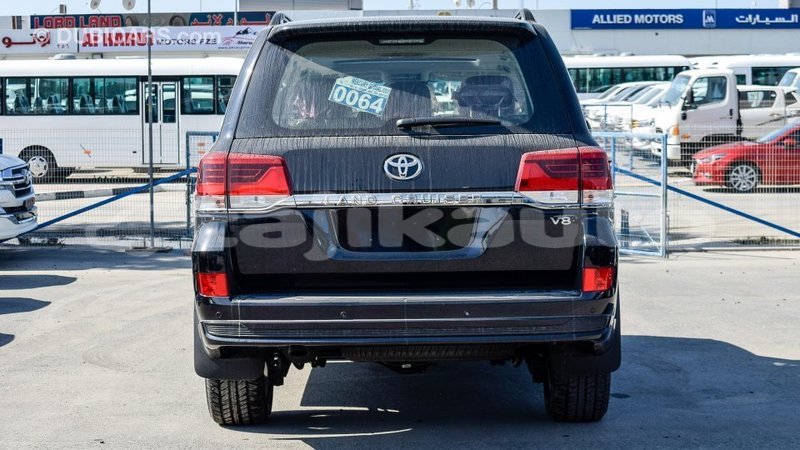 Big with watermark toyota land cruiser dushanbe import dubai 1897