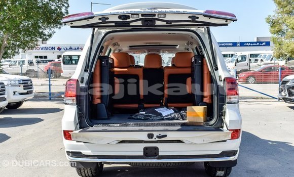 Buy Import Toyota Land Cruiser White Car in Import - Dubai in Dushanbe Buy Import Toyota Land Cruiser White Car in Import - Dubai in Dushanbe