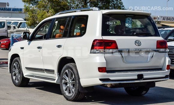 Buy Import Toyota Land Cruiser White Car in Import - Dubai in Dushanbe Buy Import Toyota Land Cruiser White Car in Import - Dubai in Dushanbe
