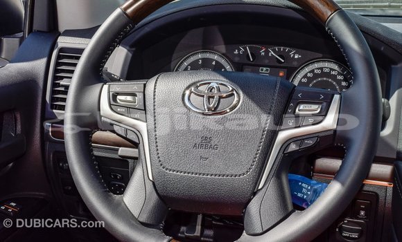 Buy Import Toyota Land Cruiser White Car in Import - Dubai in Dushanbe Buy Import Toyota Land Cruiser White Car in Import - Dubai in Dushanbe