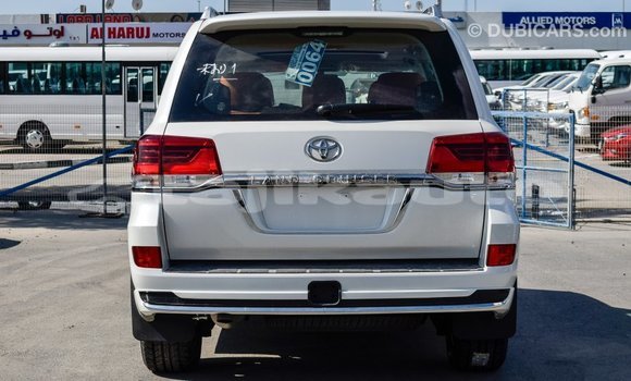 Buy Import Toyota Land Cruiser White Car in Import - Dubai in Dushanbe Buy Import Toyota Land Cruiser White Car in Import - Dubai in Dushanbe