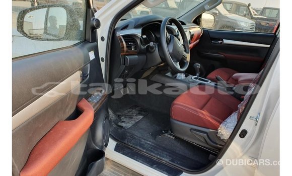 Buy Import Toyota Hilux White Car in Import - Dubai in Dushanbe Buy Import Toyota Hilux White Car in Import - Dubai in Dushanbe