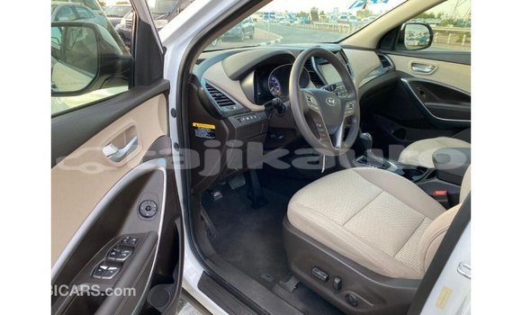 Buy Import Hyundai Santa Fe White Car in Import - Dubai in Dushanbe Buy Import Hyundai Santa Fe White Car in Import - Dubai in Dushanbe