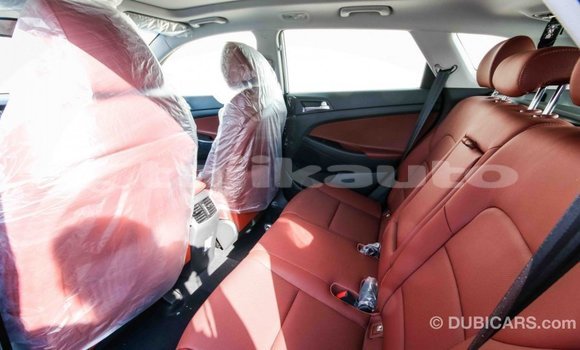 Buy Import Hyundai Tucson White Car in Import - Dubai in Dushanbe Buy Import Hyundai Tucson White Car in Import - Dubai in Dushanbe
