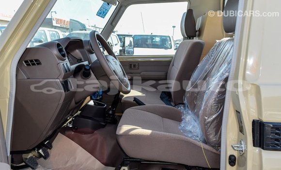 Buy Import Toyota Land Cruiser Beige Car in Import - Dubai in Dushanbe Buy Import Toyota Land Cruiser Beige Car in Import - Dubai in Dushanbe