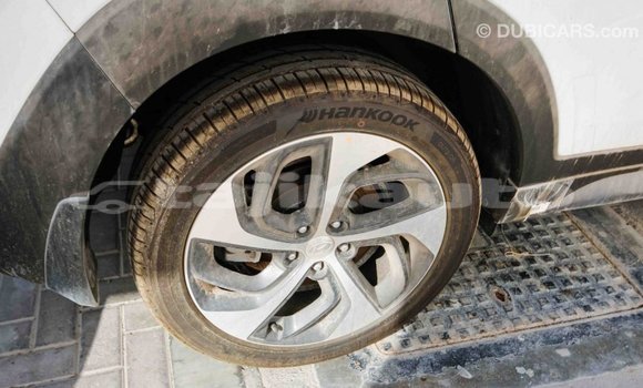Buy Import Hyundai Tucson White Car in Import - Dubai in Dushanbe