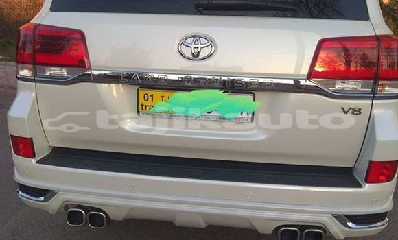 Buy Used Toyota Land Cruiser Prado White Car in Dushanbe in Dushanbe Buy Used Toyota Land Cruiser Prado White Car in Dushanbe in Dushanbe