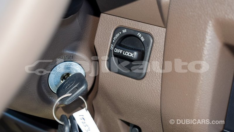 Big with watermark toyota land cruiser dushanbe import dubai 1923