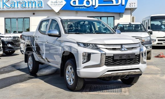 Buy Import Mitsubishi L200 White Car in Import - Dubai in Dushanbe Buy Import Mitsubishi L200 White Car in Import - Dubai in Dushanbe