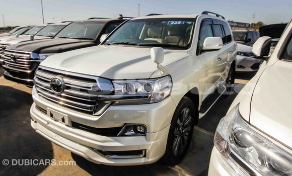 Buy Import Toyota Land Cruiser White Car in Import - Dubai in Dushanbe Buy Import Toyota Land Cruiser White Car in Import - Dubai in Dushanbe