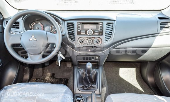 Buy Import Mitsubishi L200 White Car in Import - Dubai in Dushanbe Buy Import Mitsubishi L200 White Car in Import - Dubai in Dushanbe