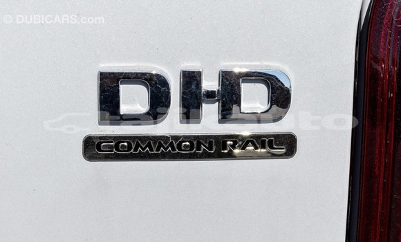 Buy Import Mitsubishi L200 White Car in Import - Dubai in Dushanbe Buy Import Mitsubishi L200 White Car in Import - Dubai in Dushanbe