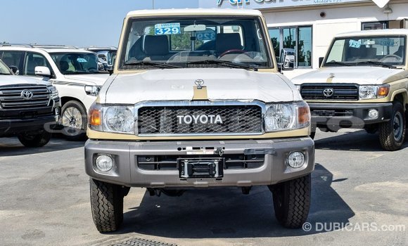 Buy Import Toyota Land Cruiser Beige Car in Import - Dubai in Dushanbe Buy Import Toyota Land Cruiser Beige Car in Import - Dubai in Dushanbe