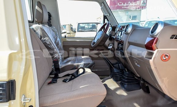 Buy Import Toyota Land Cruiser Beige Car in Import - Dubai in Dushanbe Buy Import Toyota Land Cruiser Beige Car in Import - Dubai in Dushanbe