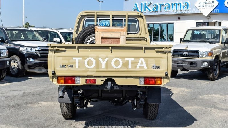 Big with watermark toyota land cruiser dushanbe import dubai 1933