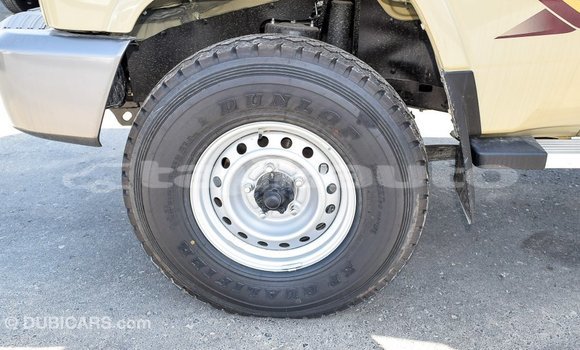Buy Import Toyota Land Cruiser Beige Car in Import - Dubai in Dushanbe Buy Import Toyota Land Cruiser Beige Car in Import - Dubai in Dushanbe