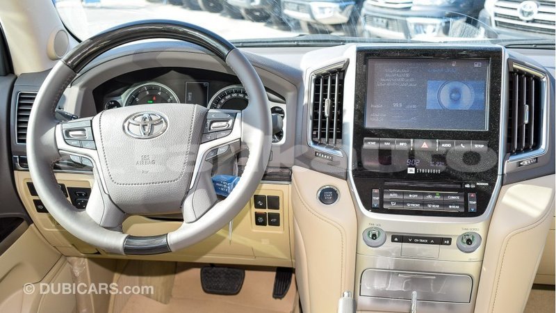 Big with watermark toyota land cruiser dushanbe import dubai 1934