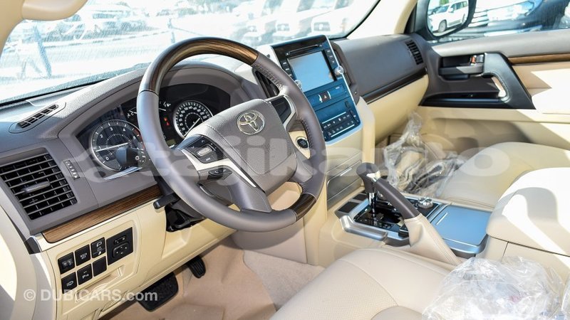 Big with watermark toyota land cruiser dushanbe import dubai 1935