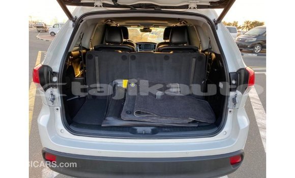 Buy Import Toyota Highlander White Car in Import - Dubai in Dushanbe Buy Import Toyota Highlander White Car in Import - Dubai in Dushanbe