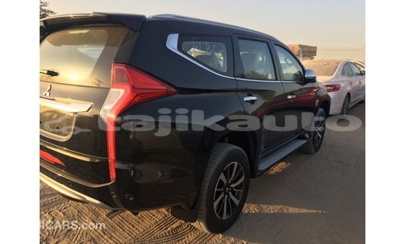 Buy Import Mitsubishi Montero Black Car in Import - Dubai in Dushanbe