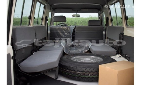 Buy Import Toyota Land Cruiser White Car in Import - Dubai in Dushanbe Buy Import Toyota Land Cruiser White Car in Import - Dubai in Dushanbe