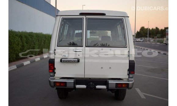 Buy Import Toyota Land Cruiser White Car in Import - Dubai in Dushanbe Buy Import Toyota Land Cruiser White Car in Import - Dubai in Dushanbe