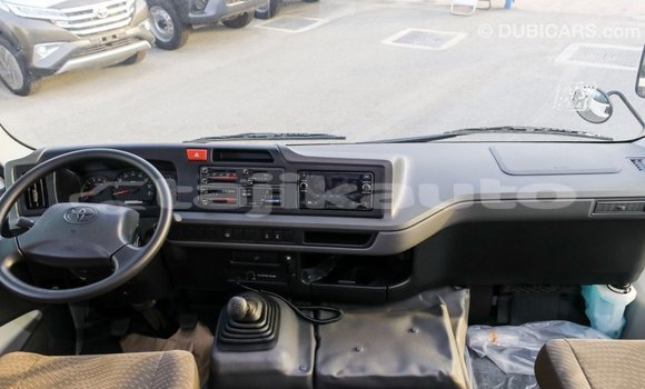 Buy Import Toyota Coaster White Car in Import - Dubai in Dushanbe Buy Import Toyota Coaster White Car in Import - Dubai in Dushanbe
