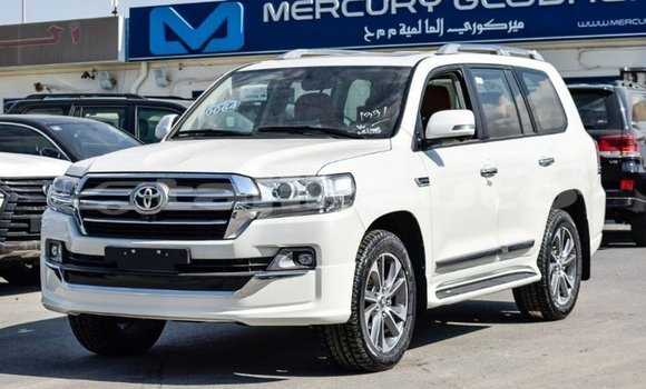 Buy Import Toyota Land Cruiser White Car in Import - Dubai in Dushanbe Buy Import Toyota Land Cruiser White Car in Import - Dubai in Dushanbe