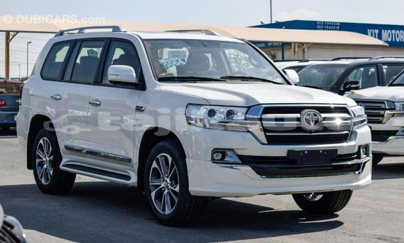 Buy Import Toyota Land Cruiser White Car in Import - Dubai in Dushanbe Buy Import Toyota Land Cruiser White Car in Import - Dubai in Dushanbe