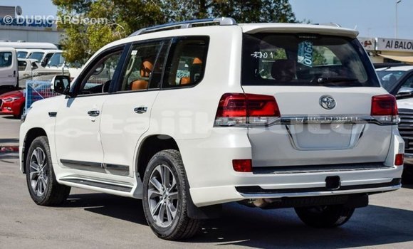 Buy Import Toyota Land Cruiser White Car in Import - Dubai in Dushanbe Buy Import Toyota Land Cruiser White Car in Import - Dubai in Dushanbe