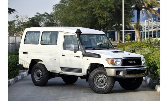Buy Import Toyota Land Cruiser White Car in Import - Dubai in Dushanbe Buy Import Toyota Land Cruiser White Car in Import - Dubai in Dushanbe