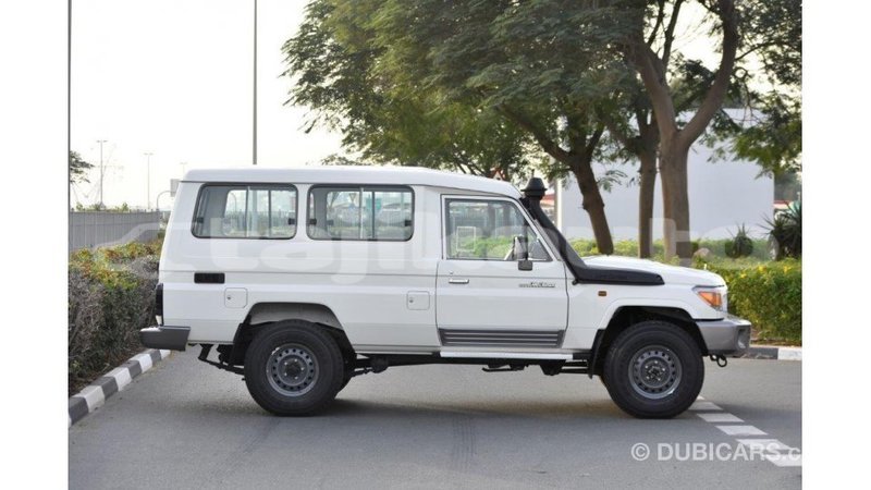 Big with watermark toyota land cruiser dushanbe import dubai 1988