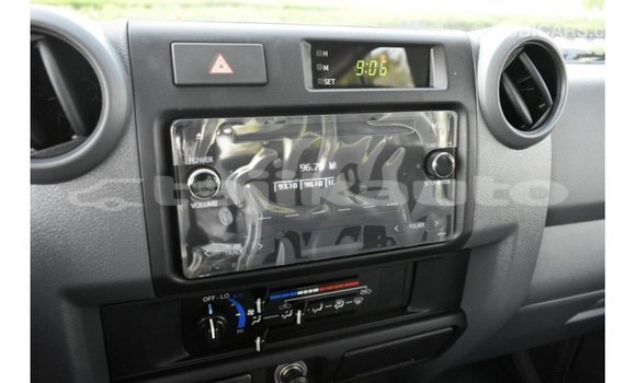 Buy Import Toyota Land Cruiser White Car in Import - Dubai in Dushanbe Buy Import Toyota Land Cruiser White Car in Import - Dubai in Dushanbe