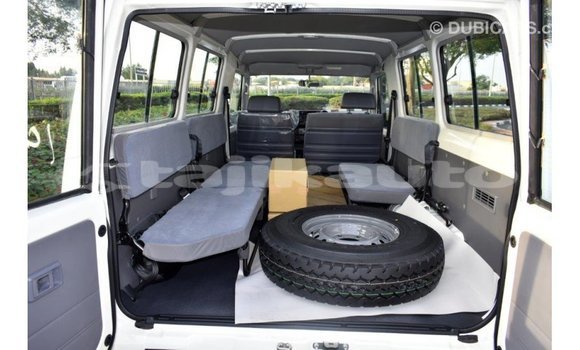 Buy Import Toyota Land Cruiser White Car in Import - Dubai in Dushanbe Buy Import Toyota Land Cruiser White Car in Import - Dubai in Dushanbe