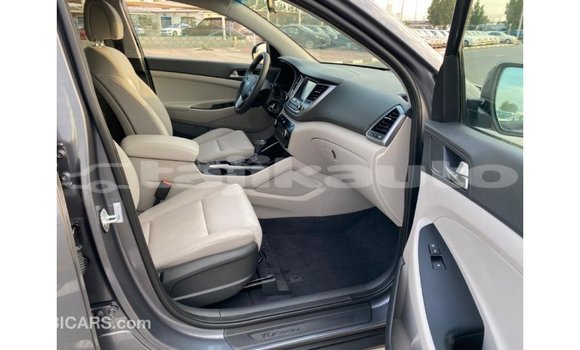 Buy Import Hyundai Tucson White Car in Import - Dubai in Dushanbe Buy Import Hyundai Tucson White Car in Import - Dubai in Dushanbe