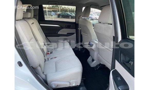 Buy Import Toyota Highlander White Car in Import - Dubai in Dushanbe Buy Import Toyota Highlander White Car in Import - Dubai in Dushanbe