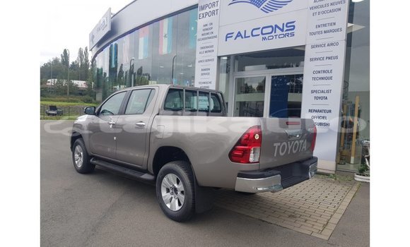 Buy Import Toyota Hilux Other Car in Import - Dubai in Dushanbe Buy Import Toyota Hilux Other Car in Import - Dubai in Dushanbe