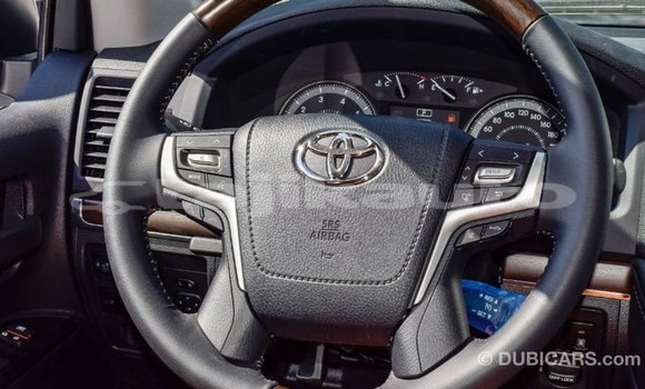 Buy Import Toyota Land Cruiser White Car in Import - Dubai in Dushanbe Buy Import Toyota Land Cruiser White Car in Import - Dubai in Dushanbe