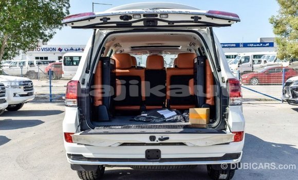 Buy Import Toyota Land Cruiser White Car in Import - Dubai in Dushanbe Buy Import Toyota Land Cruiser White Car in Import - Dubai in Dushanbe