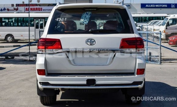 Buy Import Toyota Land Cruiser White Car in Import - Dubai in Dushanbe Buy Import Toyota Land Cruiser White Car in Import - Dubai in Dushanbe