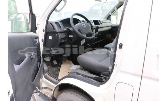Buy Import Toyota Hiace White Car in Import - Dubai in Dushanbe Buy Import Toyota Hiace White Car in Import - Dubai in Dushanbe