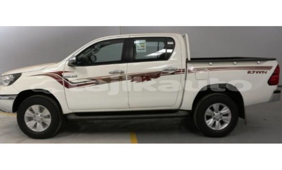 Buy Import Toyota Hilux White Car in Import - Dubai in Dushanbe Buy Import Toyota Hilux White Car in Import - Dubai in Dushanbe