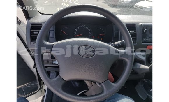 Buy Import Toyota Hiace White Car in Import - Dubai in Dushanbe Buy Import Toyota Hiace White Car in Import - Dubai in Dushanbe