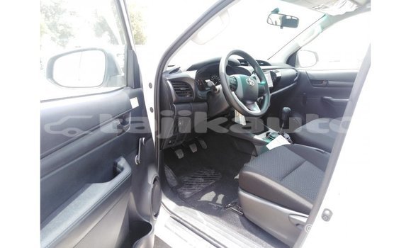 Buy Import Toyota Hilux White Car in Import - Dubai in Dushanbe Buy Import Toyota Hilux White Car in Import - Dubai in Dushanbe