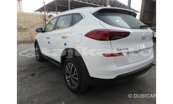 Buy Import Hyundai Tucson White Car in Import - Dubai in Dushanbe Buy Import Hyundai Tucson White Car in Import - Dubai in Dushanbe