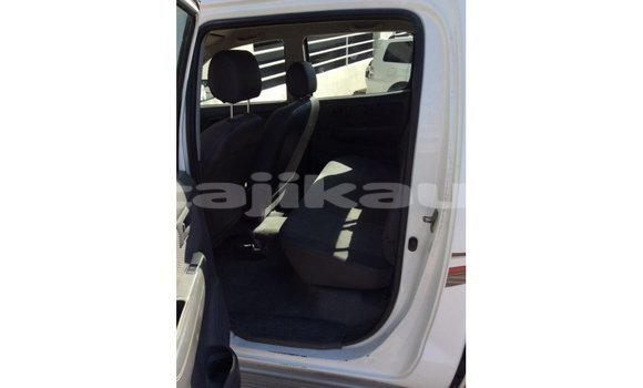 Buy Import Toyota Hilux White Car in Import - Dubai in Dushanbe Buy Import Toyota Hilux White Car in Import - Dubai in Dushanbe