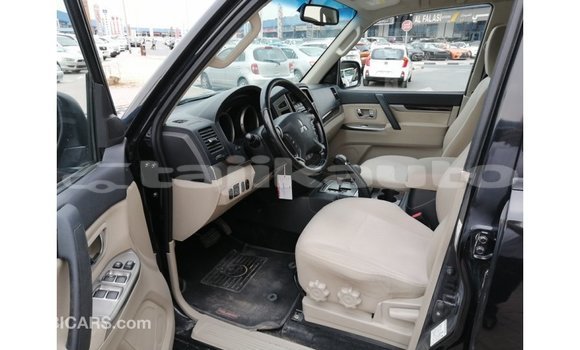 Buy Import Mitsubishi Pajero Black Car in Import - Dubai in Dushanbe Buy Import Mitsubishi Pajero Black Car in Import - Dubai in Dushanbe