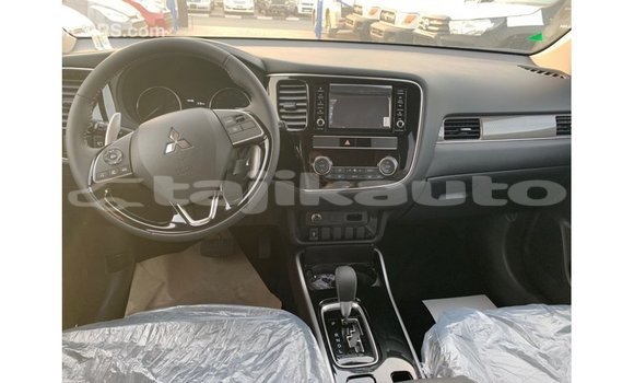 Buy Import Mitsubishi Outlander Brown Car in Import - Dubai in Dushanbe Buy Import Mitsubishi Outlander Brown Car in Import - Dubai in Dushanbe