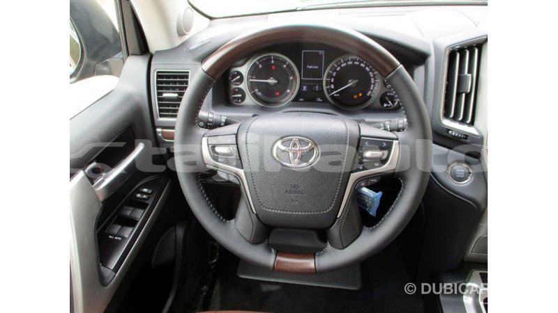 Big with watermark toyota land cruiser dushanbe import dubai 2106