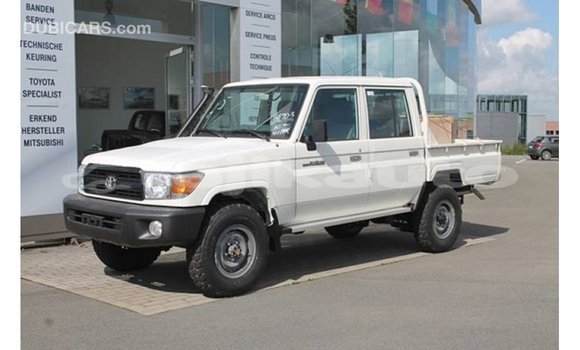 Buy Import Toyota Land Cruiser White Car in Import - Dubai in Dushanbe Buy Import Toyota Land Cruiser White Car in Import - Dubai in Dushanbe